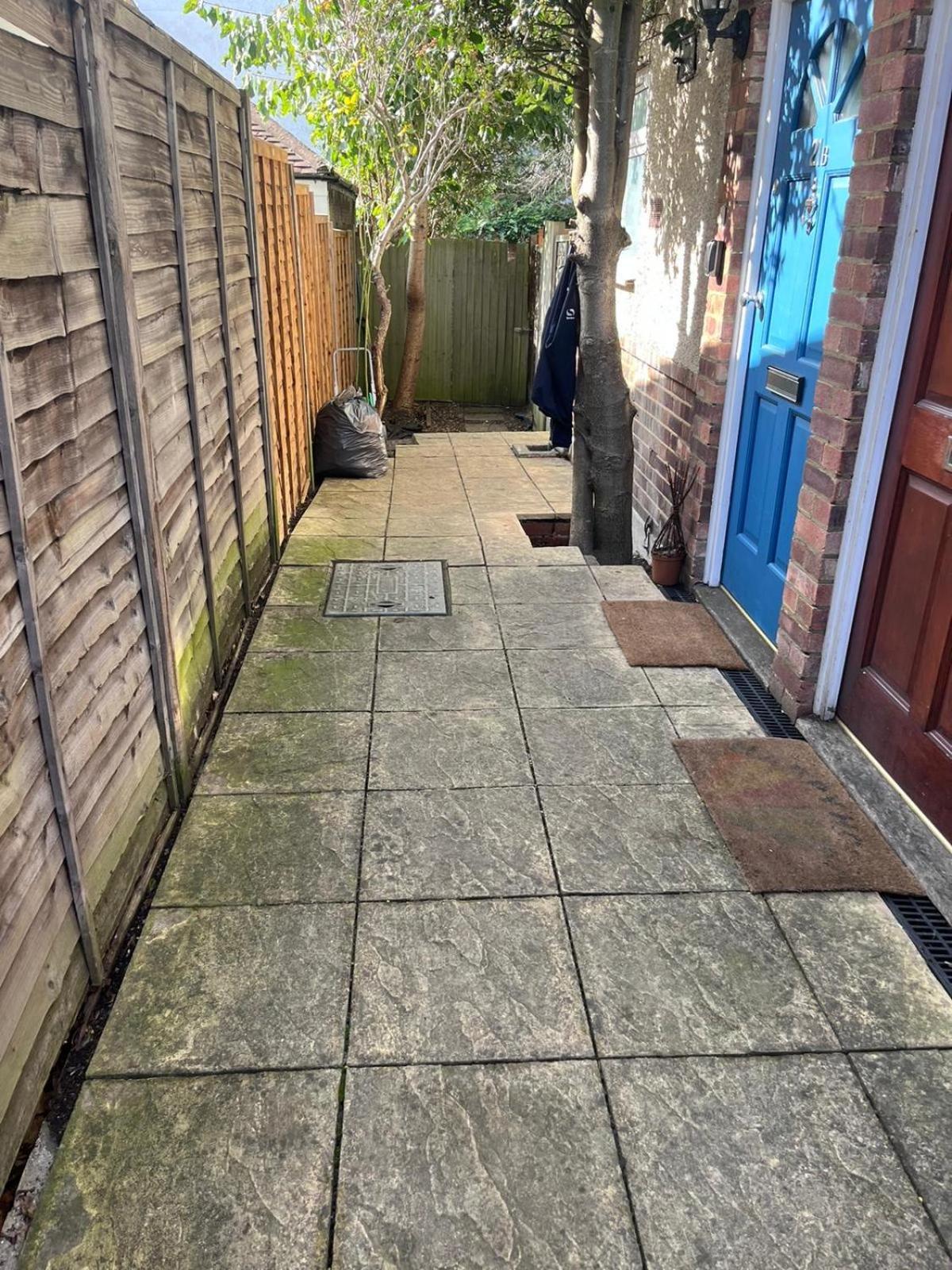 Super Convenient For Central London - Large 2 Double Bed Apartment 30 Seconds Walk To Platform Train Station And 19 Mins To London Waterloo Екстериор снимка